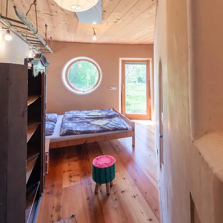 Prirodni Dum V Duchu Velryby V Polabi Holiday home *
