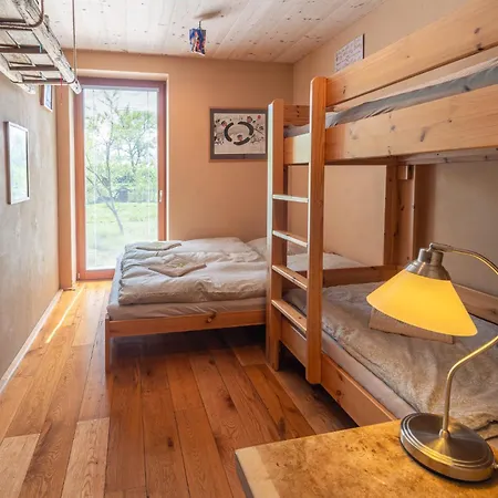 Prirodni Dum V Duchu Velryby V Polabi Holiday home